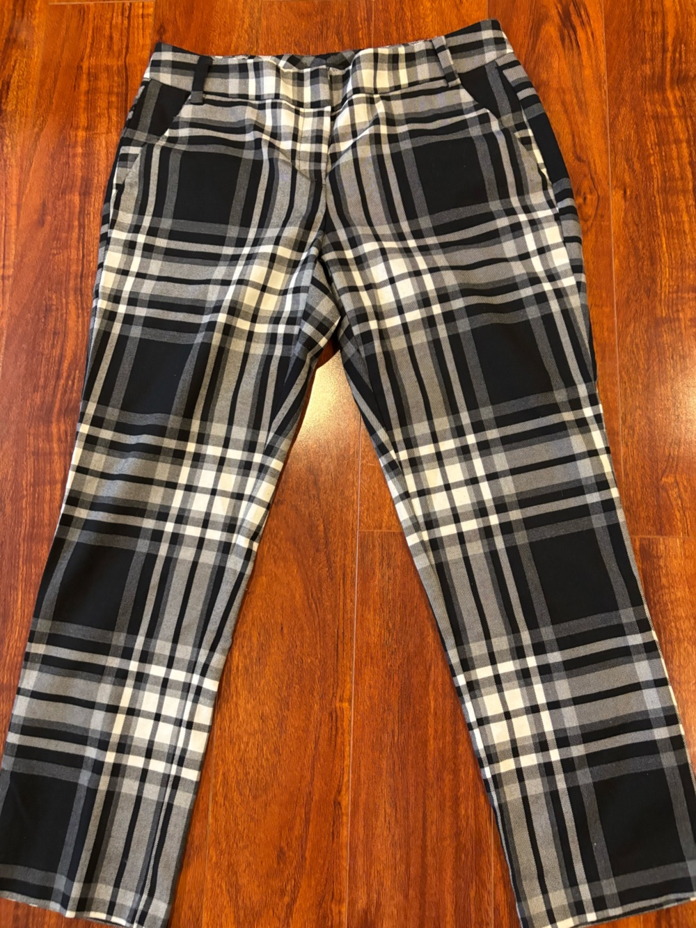 Women's Black & Gray Plaid Tapered Pants
